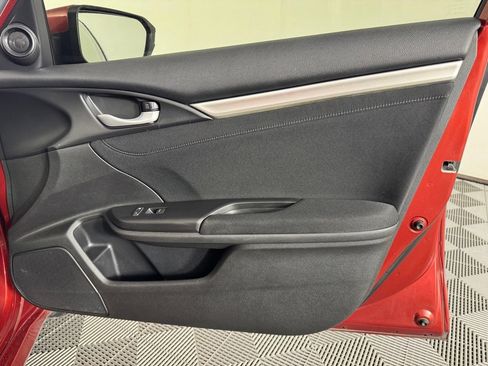 Used 2019 Honda Civic EX image 31