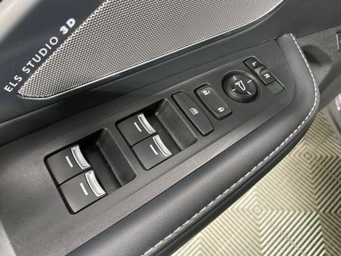 Used 2019 Acura RDX AWD w/ Advance Package image 17
