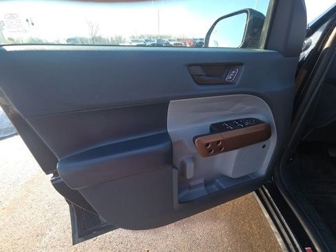 Used 2023 Ford Maverick Lariat w/ Lariat Luxury Package image 26