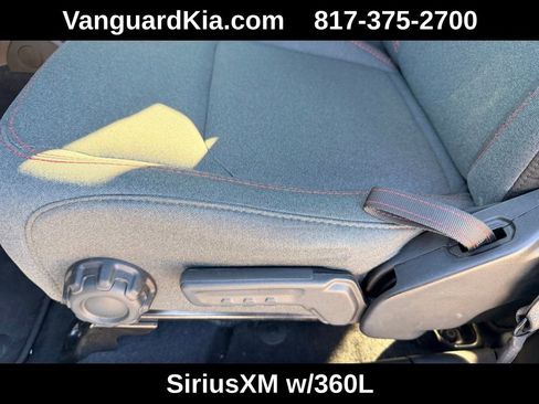 Used 2024 Jeep Wrangler Rubicon w/ Technology Group image 14