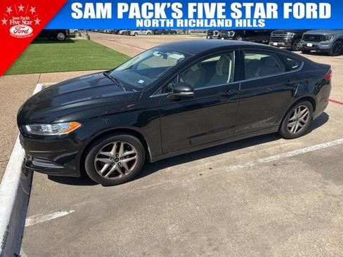 Used 2014 Ford Fusion SE FWD image 1
