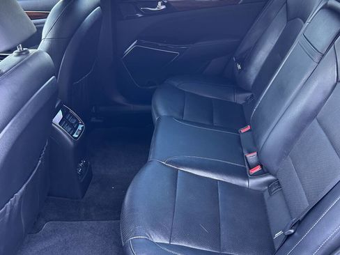 Used 2017 Kia Cadenza Premium w/ Luxury Package image 12