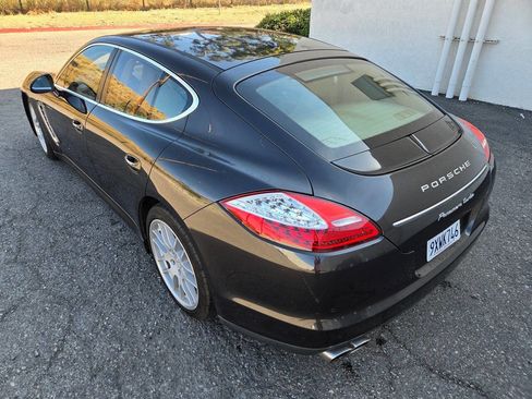 Used 2010 Porsche Panamera Turbo AWD/4WD image 18