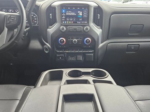 Used 2021 GMC Sierra 1500 SLT AWD/4WD image 10