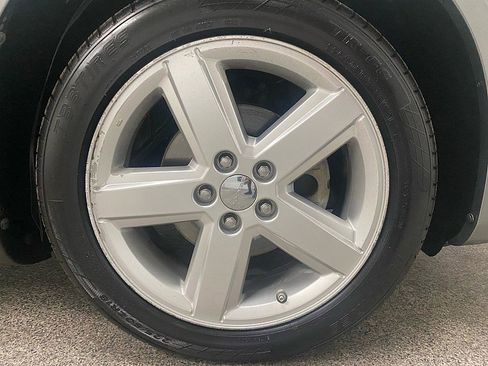 Used 2013 Dodge Avenger SXT image 22