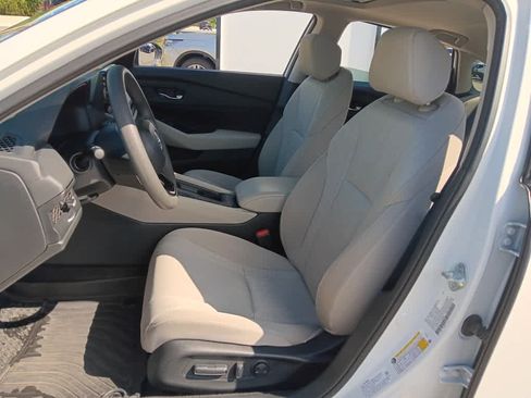 Used 2023 Honda Accord EX image 11