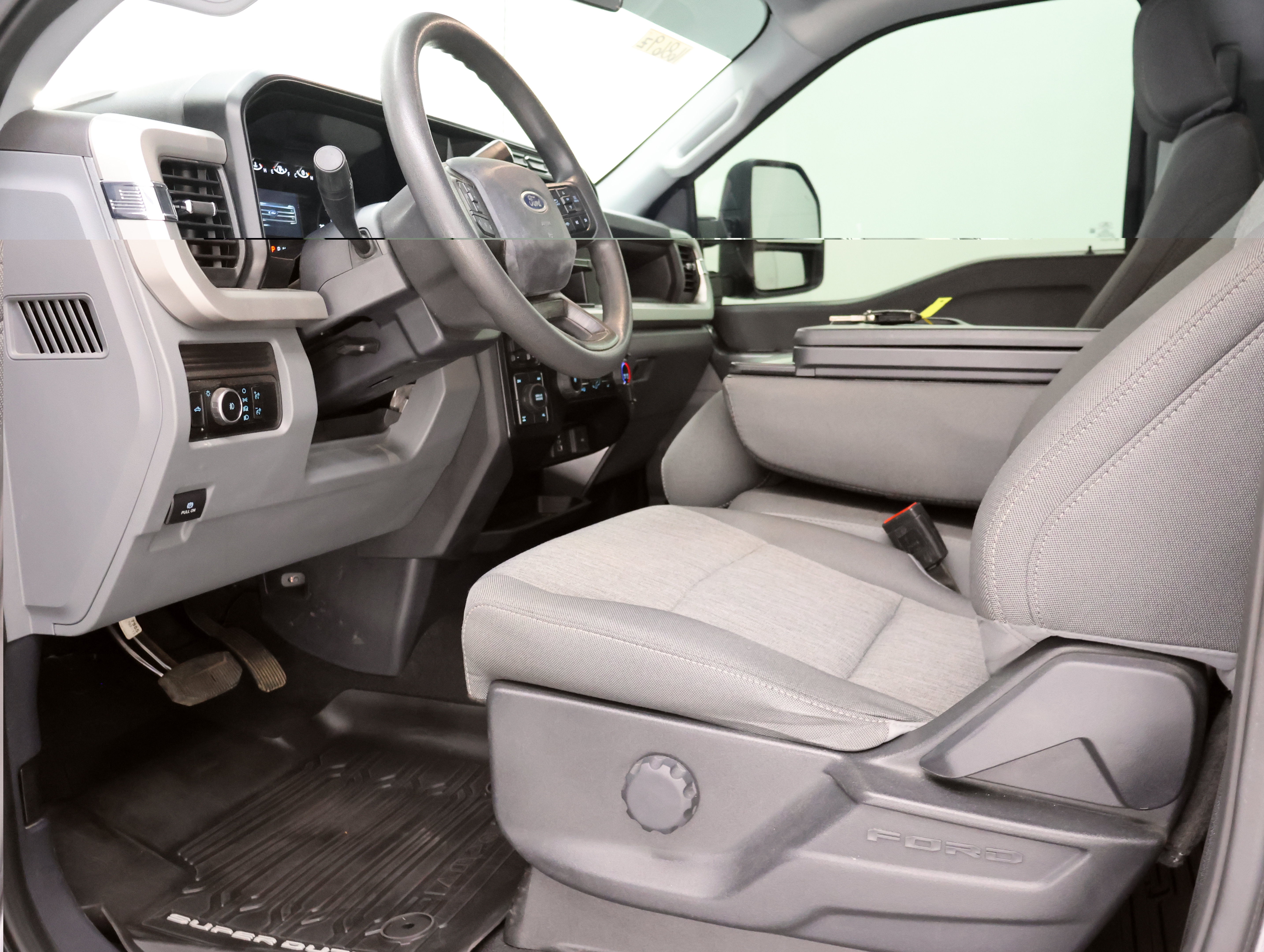 Used 2024 Ford F250 XL w/ STX Appearance Package AWD/4WD image 8