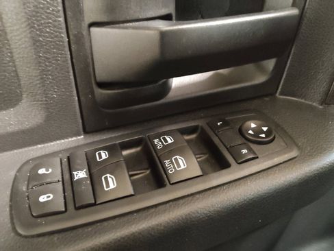 Used 2015 RAM 1500 Express w/ Black Ram 1500 Express Group RWD image 27