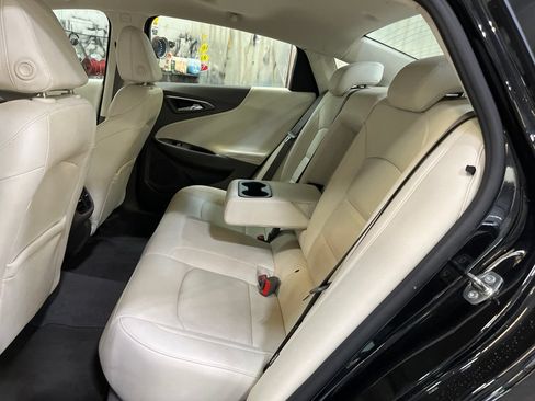 Used 2024 Chevrolet Malibu LT FWD image 21