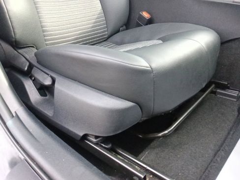 Used 2024 Toyota Camry SE image 32