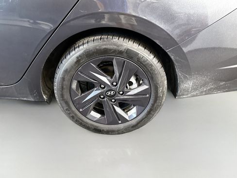 Used 2023 Hyundai Elantra SEL FWD image 37