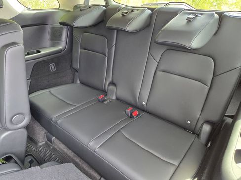 New 2026 Nissan Pathfinder SL w/ SL Premium Package FWD image 10