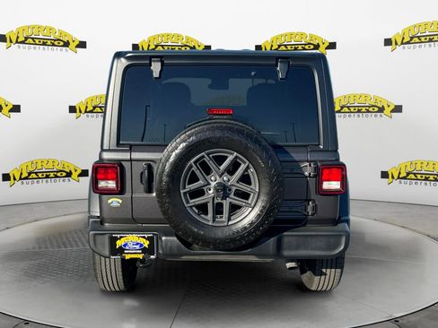 Used 2025 Jeep Wrangler Sport S image 4