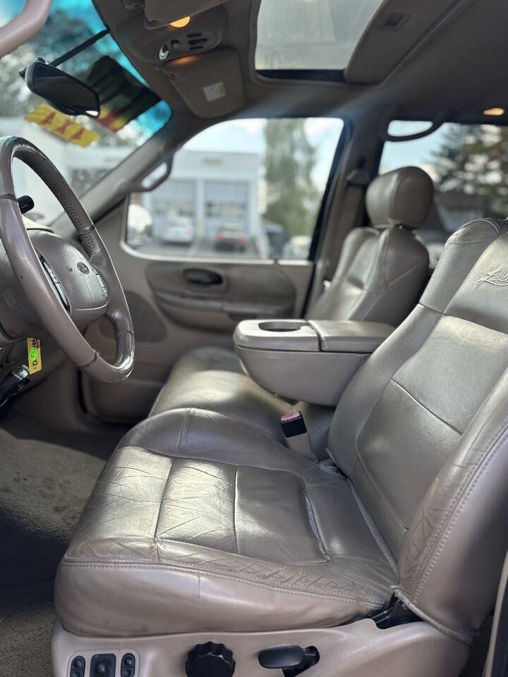 Used 2002 Ford F150 Lariat AWD/4WD image 3