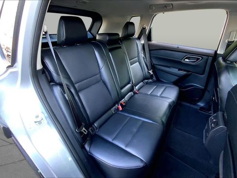 Used 2021 Nissan Rogue SV w/ Premium Package AWD/4WD image 20