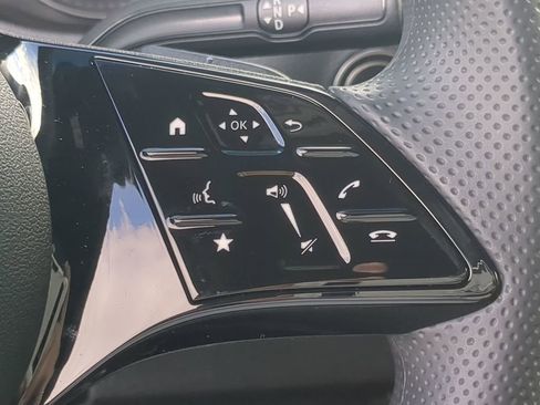 Used 2025 Mercedes-Benz Sprinter 2500 image 11