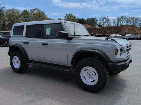 New 2026 Ford Bronco Heritage Edition image 2