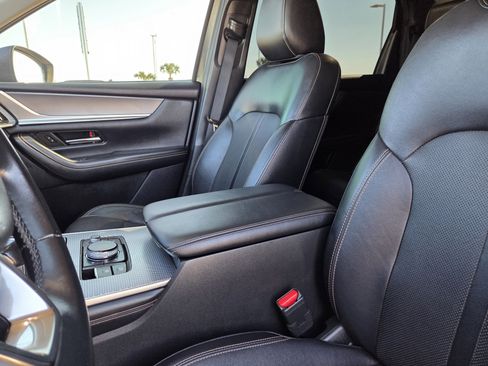 Used 2024 MAZDA CX-90 3.3 Turbo w/ Premium Package image 29