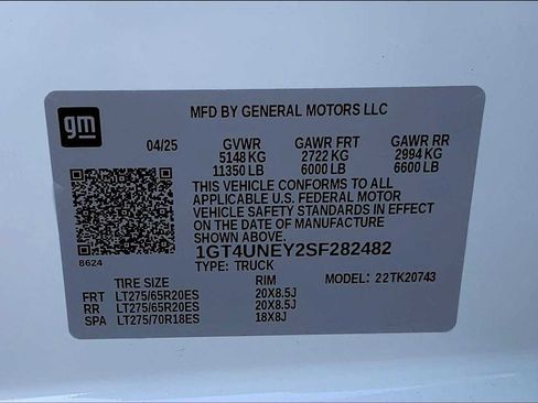 New 2025 GMC Sierra 2500 SLT w/ SLT Premium Package image 16