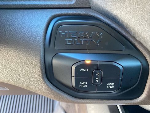 Used 2025 RAM 2500 Laramie image 12