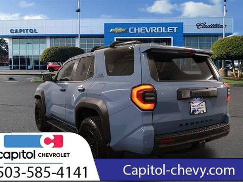 Used 2025 Toyota 4Runner TRD Off-Road Premium AWD/4WD image 5