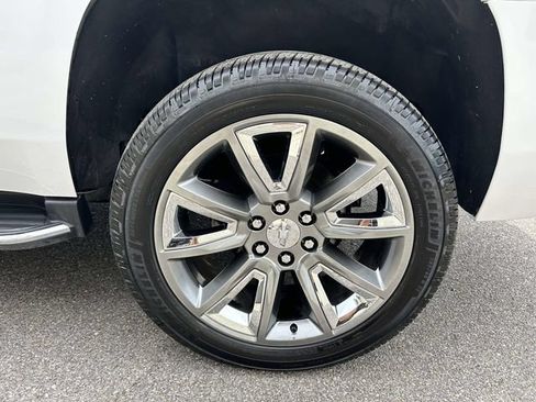 Used 2019 Chevrolet Tahoe Premier AWD/4WD image 7