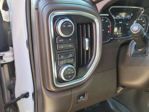 Used 2021 GMC Sierra 1500 Denali w/ Driver Alert Package II AWD/4WD image 24