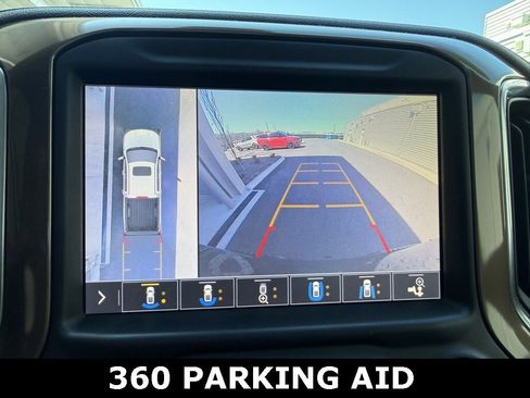 Used 2019 Chevrolet Silverado 1500 High Country w/ Technology Package image 11