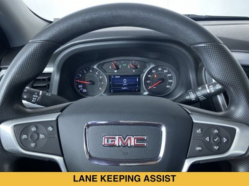 Certified 2023 GMC Acadia SLE w/ Driver Convenience Package FWD image 3