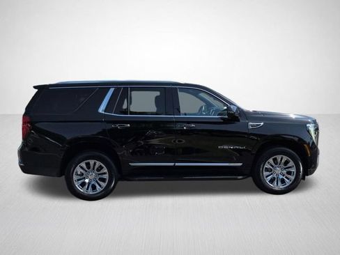Used 2025 GMC Yukon Denali AWD/4WD image 11