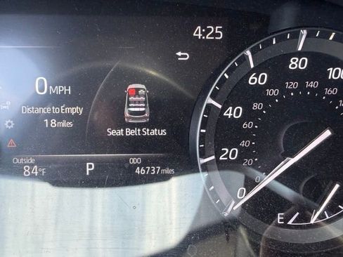 Used 2020 Toyota Highlander XLE image 12