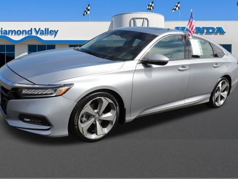 Used 2018 Honda Accord Touring image 3