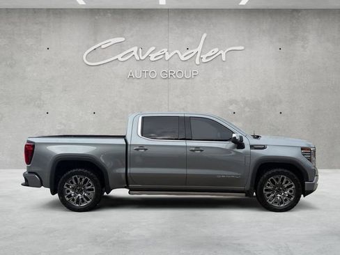 Used 2025 GMC Sierra 1500 Denali Ultimate AWD/4WD image 17