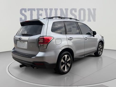 Used 2018 Subaru Forester 2.5i Limited AWD/4WD image 5