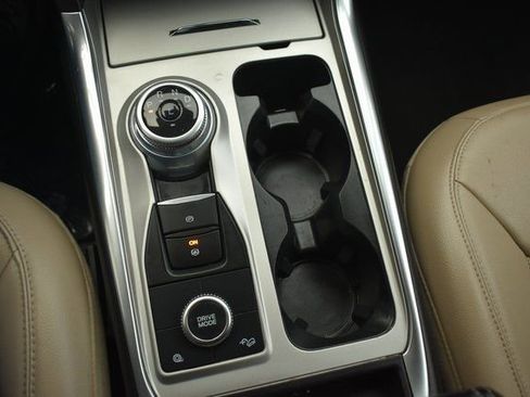 Used 2023 Ford Explorer Limited image 30