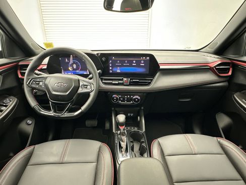 Certified 2026 Chevrolet TrailBlazer RS w/ Convenience Package AWD/4WD image 16