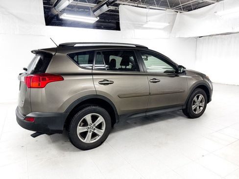 Used 2015 Toyota RAV4 XLE AWD/4WD image 7