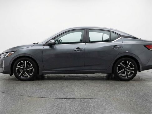 Used 2025 Nissan Sentra SV image 5