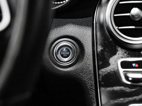 Used 2020 Mercedes-Benz C 300 Sedan image 21