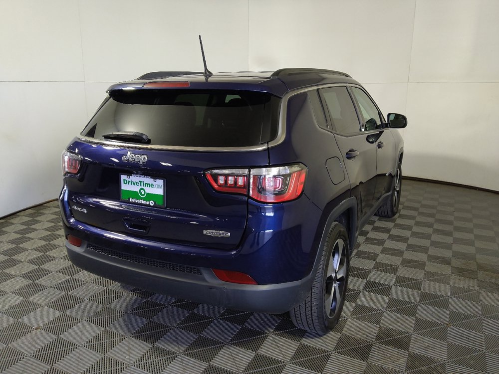 Used 2018 Jeep Compass Latitude w/ Cold Weather Group AWD/4WD image 7