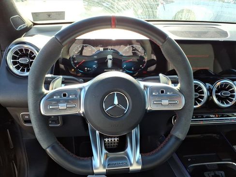 Certified 2022 Mercedes-Benz GLB 35 AMG 4MATIC image 15