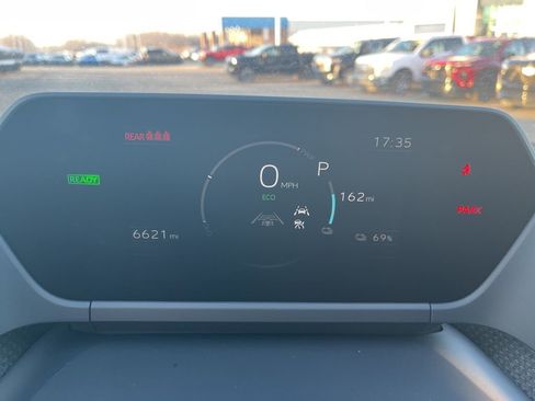 Used 2025 Subaru Solterra Premium image 20