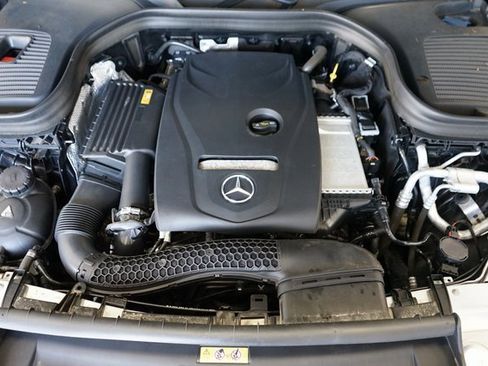 Used 2018 Mercedes-Benz GLC 300 GLC 300 image 46