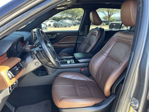 Used 2023 Lincoln Aviator Reserve w/ Equipment Group 201A image 27