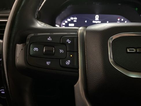 Used 2023 GMC Yukon XL Denali image 38