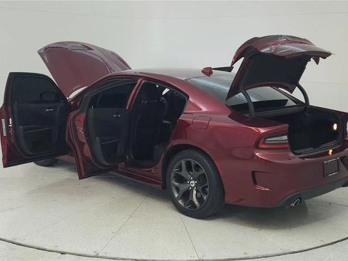 Used 2019 Dodge Charger GT RWD image 11