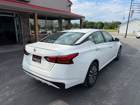 Used 2025 Nissan Altima 2.5 SV AWD/4WD image 4