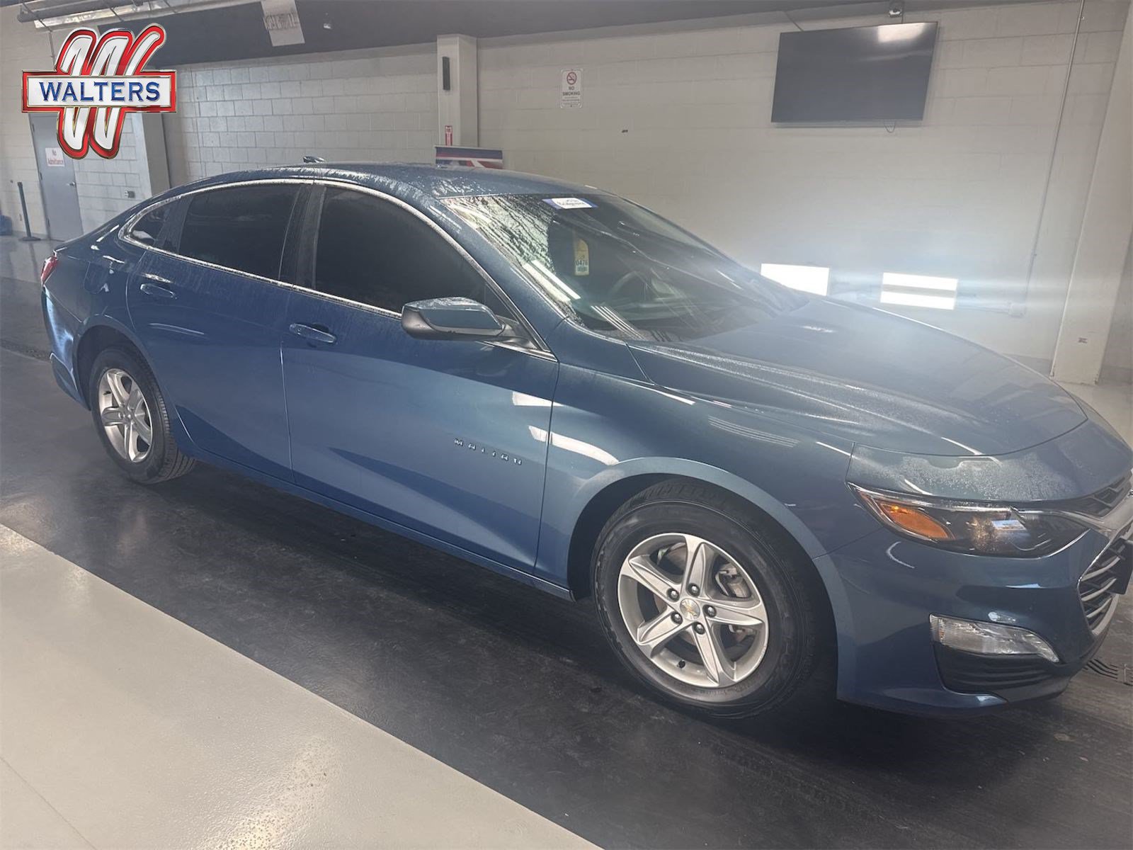 Used 2024 Chevrolet Malibu LT FWD image 1
