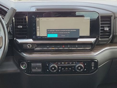 Used 2024 Chevrolet Silverado 1500 LT w/ Z71 Off-Road Package image 10