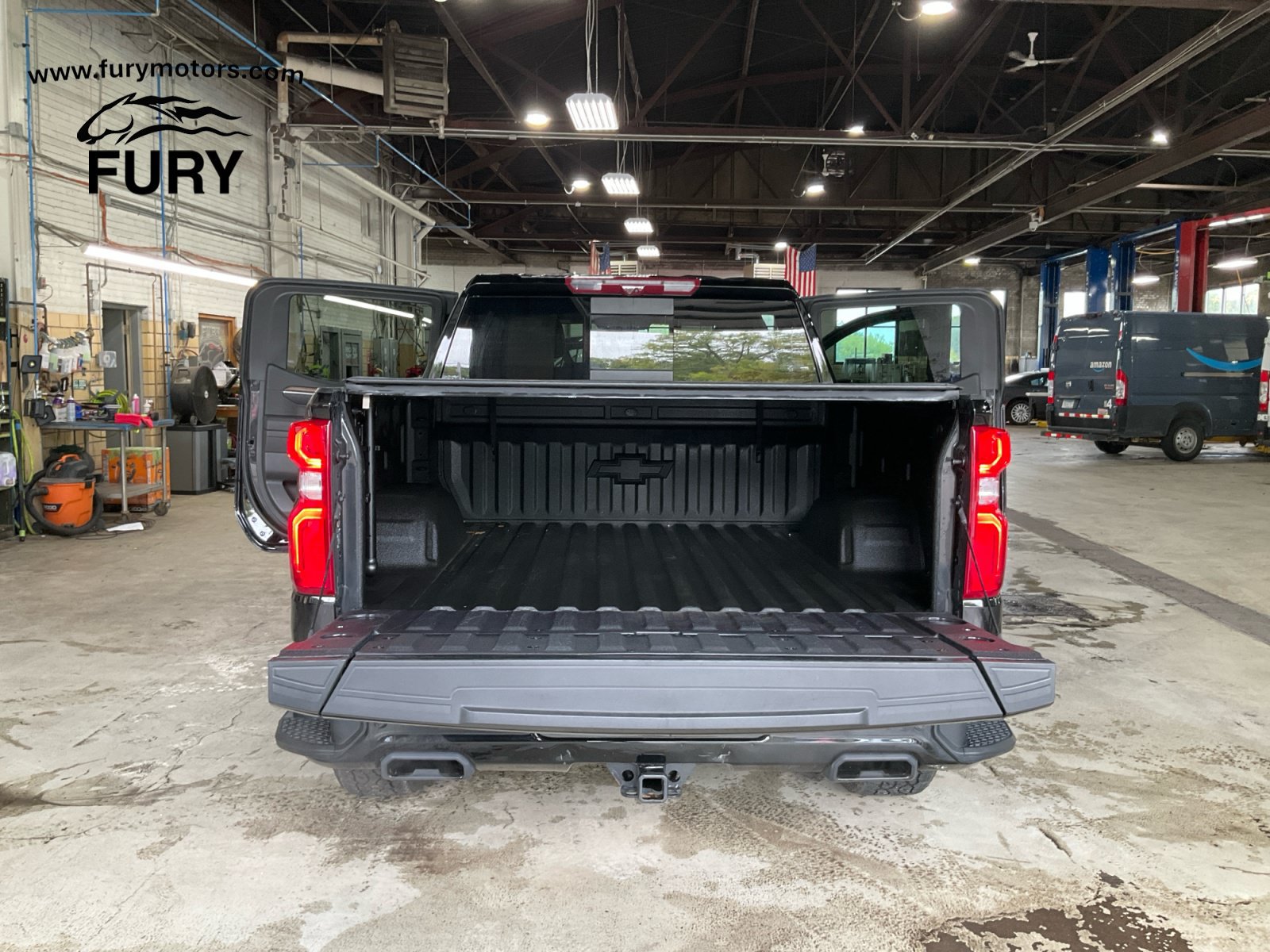 Used 2025 Chevrolet Silverado 1500 High Country w/ Midnight Edition AWD/4WD image 26
